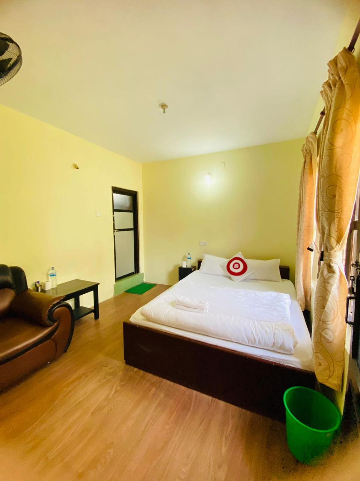 Diya'S Guest House - Family Environment Bandipur Room photo